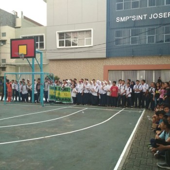 Pertandingan Futsal tingkat SMP sekecamatan Senen
